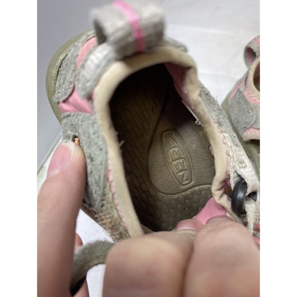 KEEN Girls Youth Pink Waterproof Hiking Camping Sport Sandals Size 9 - Picture 7 of 10